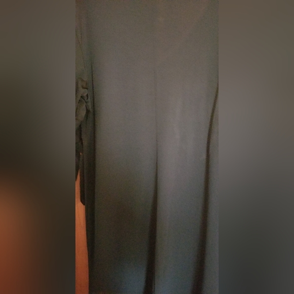 SIMPLE BLACK DRESS XL V-NECK - Picture 4 of 4